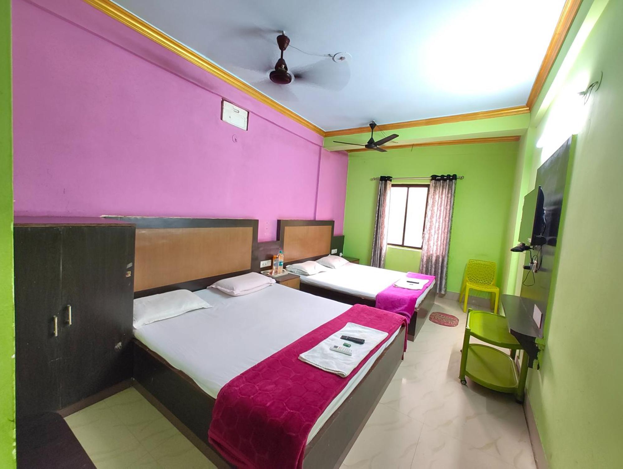Goroomgo Samrat Palace Puri Near Sea Beach With Parking Facilities - Restaurant Available - Couple Friendly ภายนอก รูปภาพ