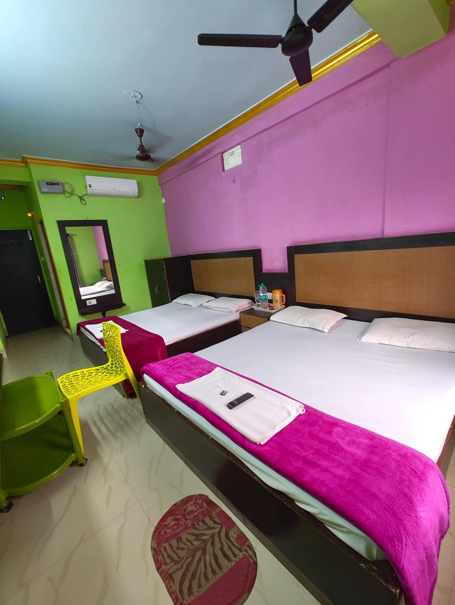 Goroomgo Samrat Palace Puri Near Sea Beach With Parking Facilities - Restaurant Available - Couple Friendly ภายนอก รูปภาพ