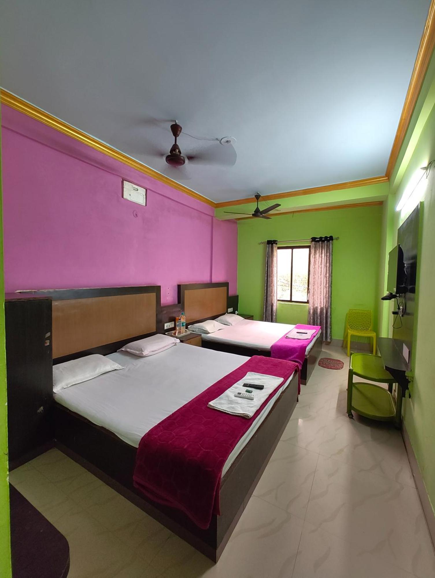 Goroomgo Samrat Palace Puri Near Sea Beach With Parking Facilities - Restaurant Available - Couple Friendly ภายนอก รูปภาพ
