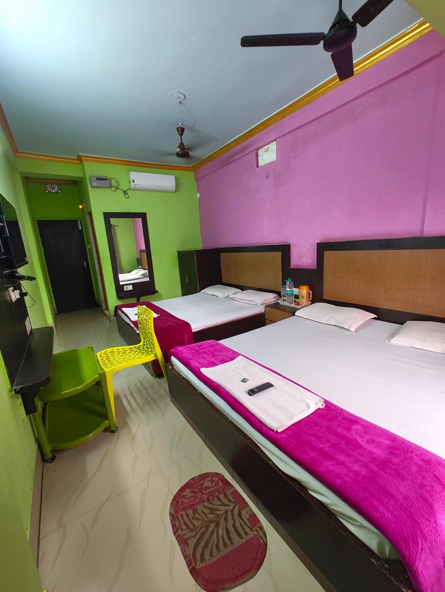 Goroomgo Samrat Palace Puri Near Sea Beach With Parking Facilities - Restaurant Available - Couple Friendly ภายนอก รูปภาพ