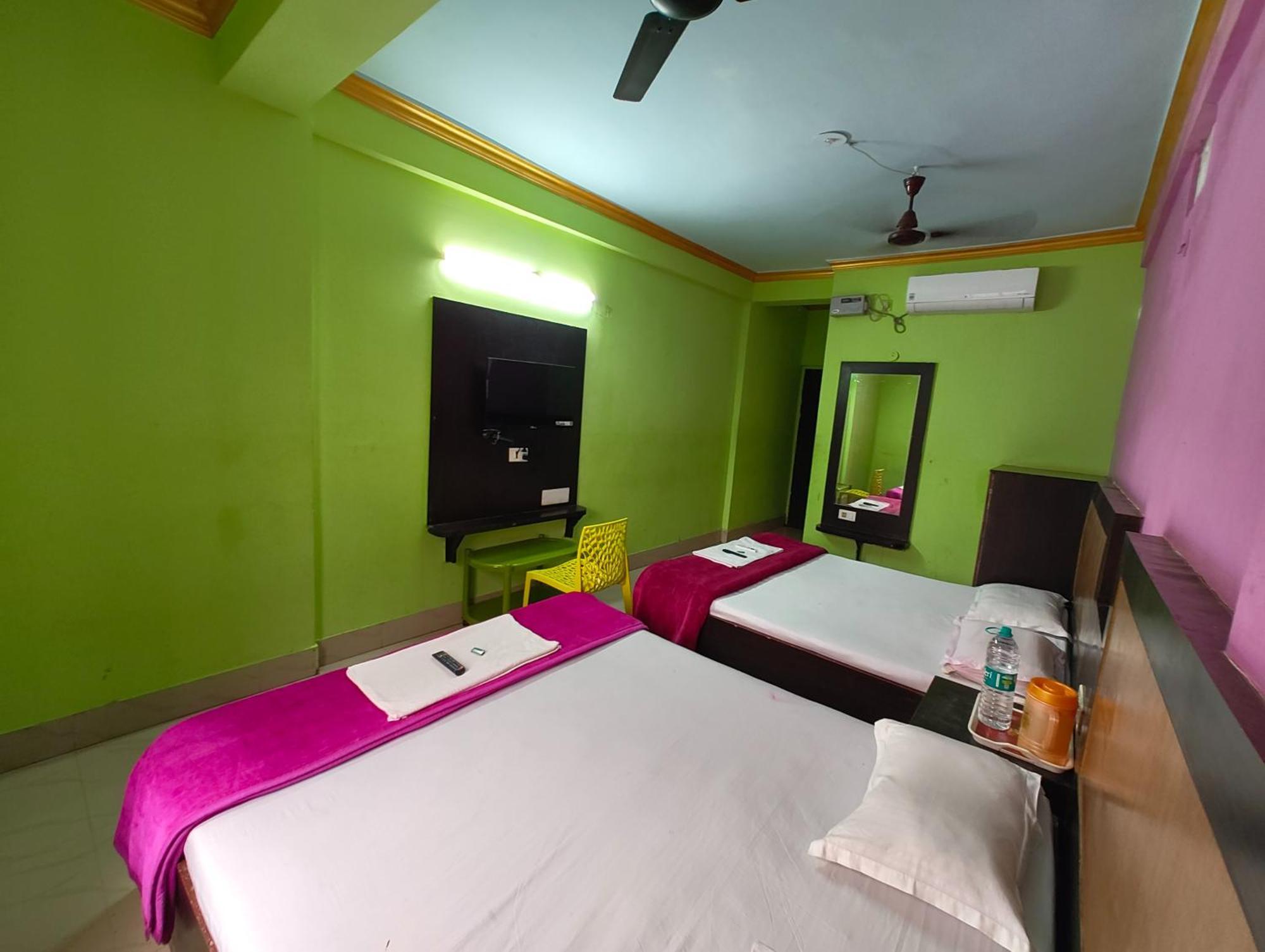 Goroomgo Samrat Palace Puri Near Sea Beach With Parking Facilities - Restaurant Available - Couple Friendly ภายนอก รูปภาพ