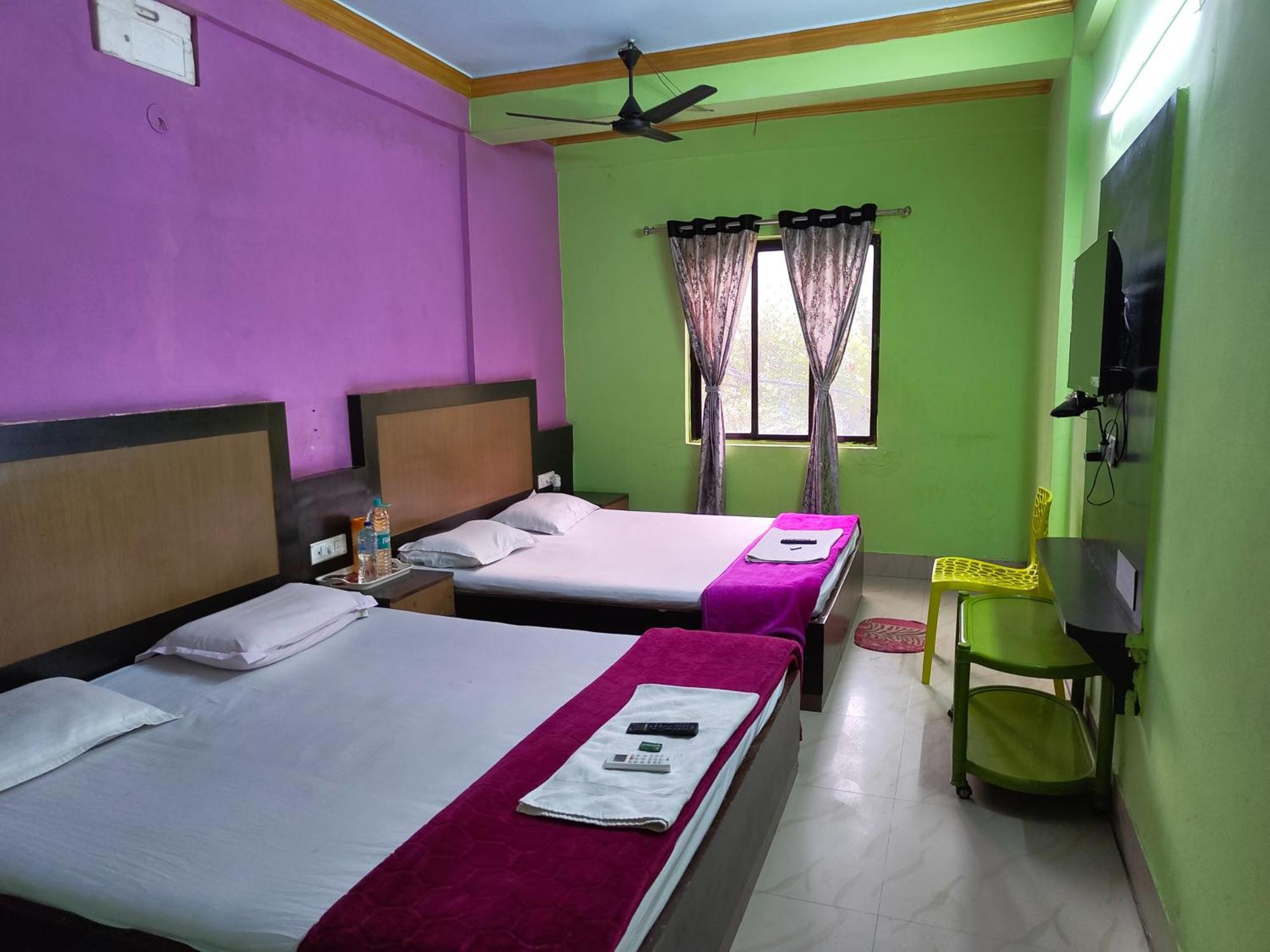 Goroomgo Samrat Palace Puri Near Sea Beach With Parking Facilities - Restaurant Available - Couple Friendly ภายนอก รูปภาพ